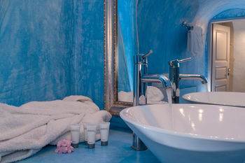 Nonis Apartments Тира Экстерьер фото